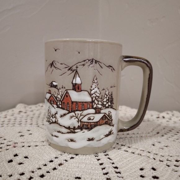 Otagiri Coffee Tea Ceramic Mug Snowy Winter Scene Forest  Trees Cabin Church EUC - Picture 1 of 8